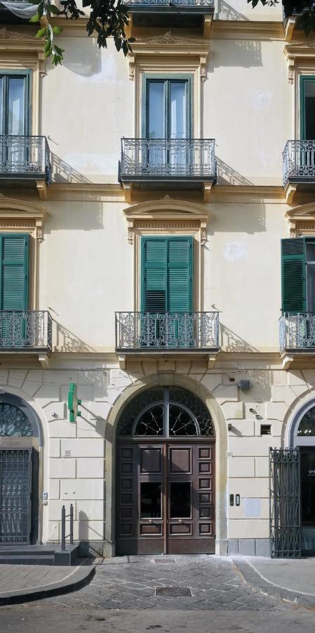 Luciani 33 luxury rooms Salerno Zewnętrze zdjęcie