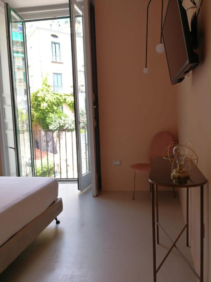 Luciani 33 luxury rooms Salerno Zewnętrze zdjęcie