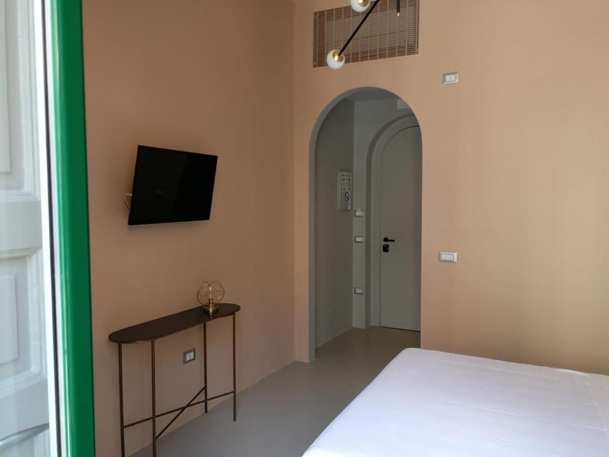 Luciani 33 luxury rooms Salerno Zewnętrze zdjęcie